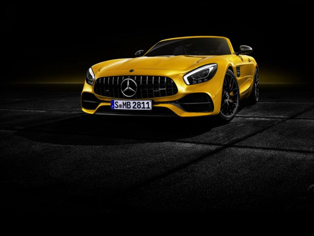 مرسيدس AMG GT S Roadster تمتعنا بسقفها المكشوف